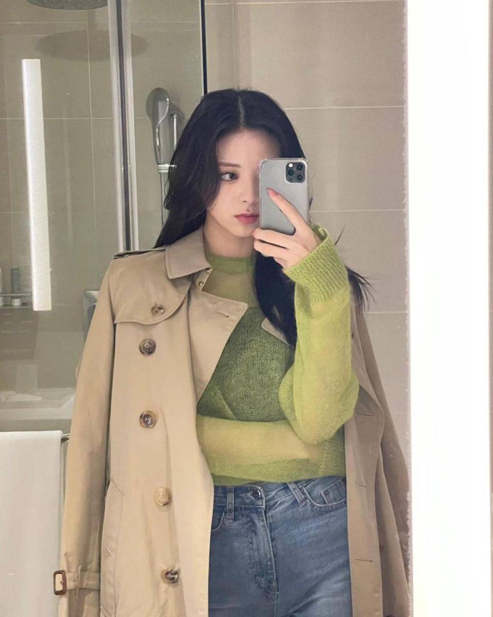 Yuna ITZY (instagram.com/itzy.all.in.us)