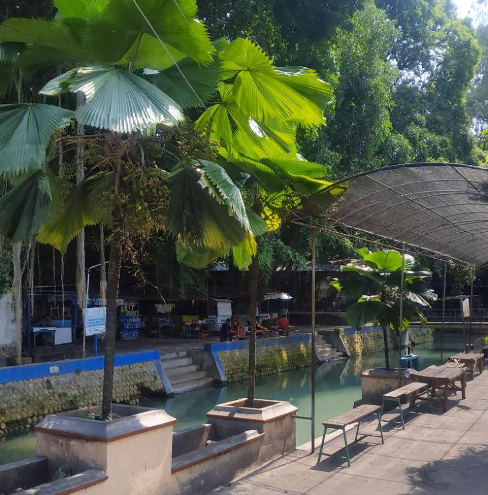 Wisata Gua Ngerong, Tuban (instagram.com/wisatagoangerong.official)