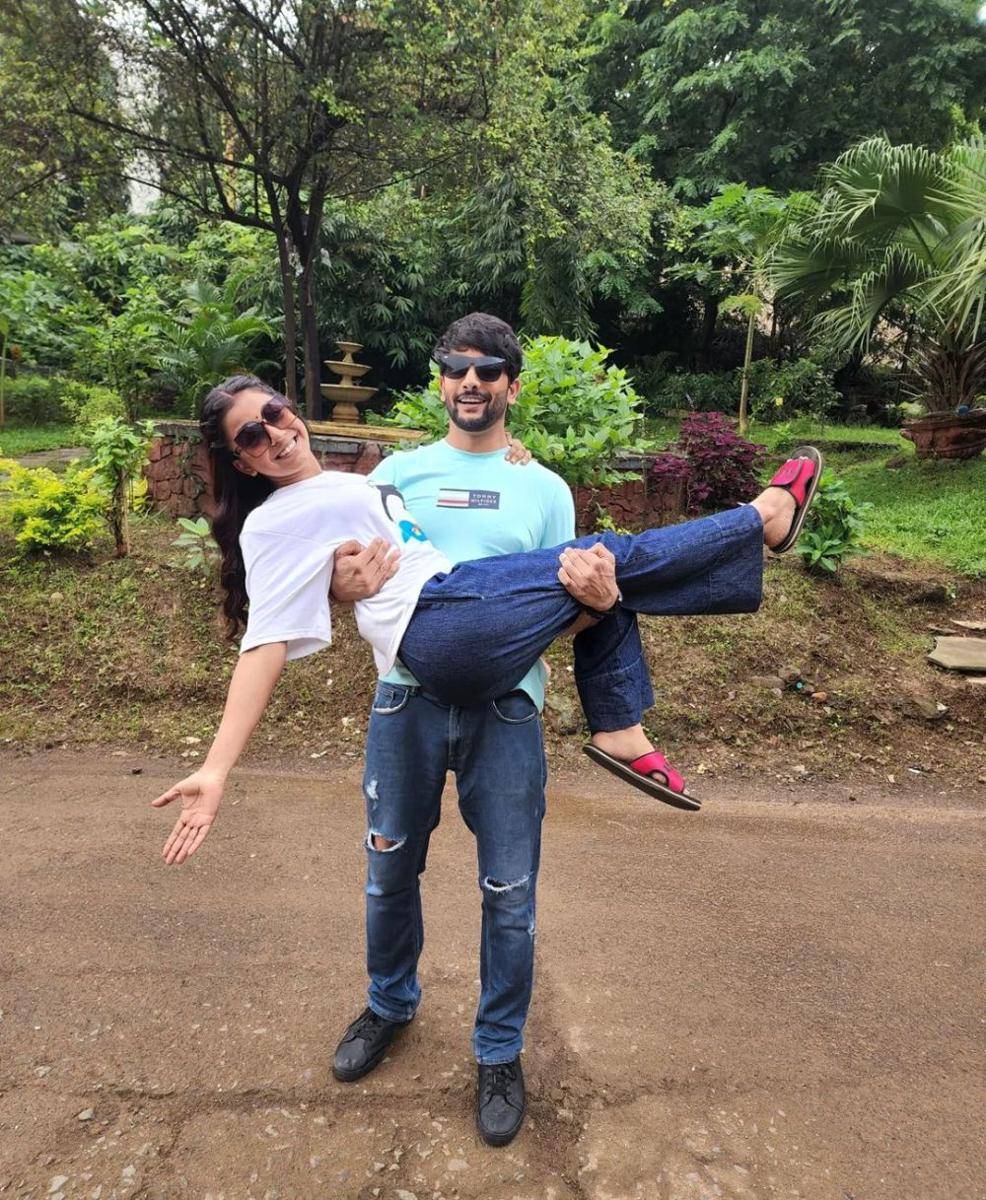 Sumbul Touqeer dan Fahmaan Khan (instagram.com/sumbul_touqeer)