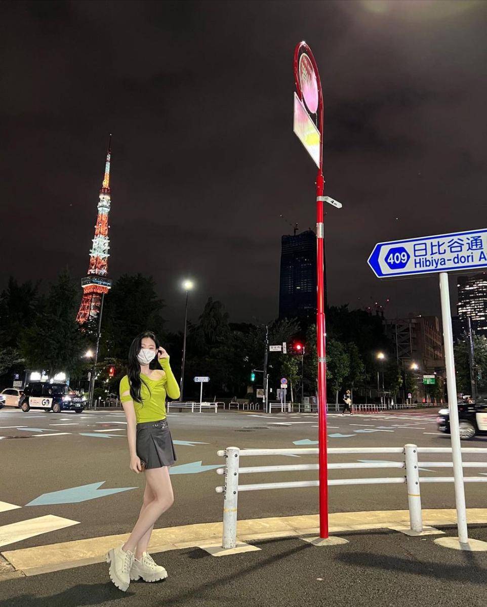 Chaeryeong ITZY (instagram.com/itzy.all.in.us)