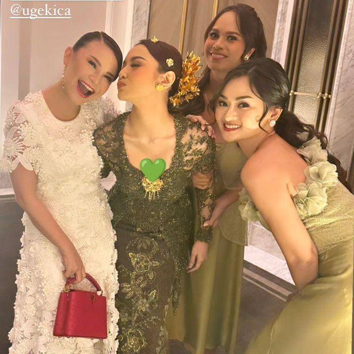 Tunangan Rizky Febian dan Mahalini Raharja (instagram.com/matanya_lini)