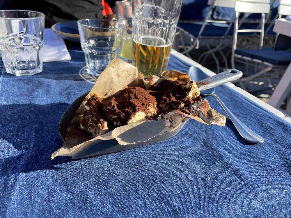potret makanan disajikan di atas sekop (reddit.com/user/Leigh46137M)