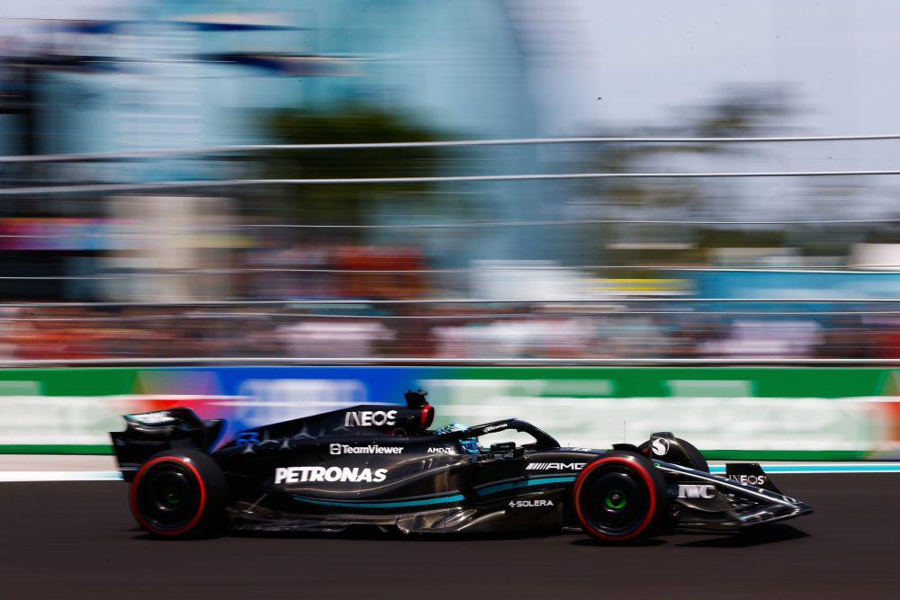 George Russell saat menjalani balapan GP Miami 2023. (twitter.com/MercedesAMGF1)
