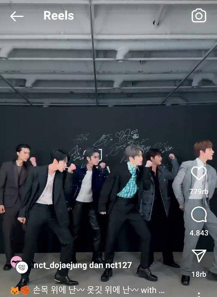 NCT DOJAEJUNG bersama Taeil, Taeyong, dan Johnny NCT untuk Perfume Challenge (instagram.com/nct_dojaejung)