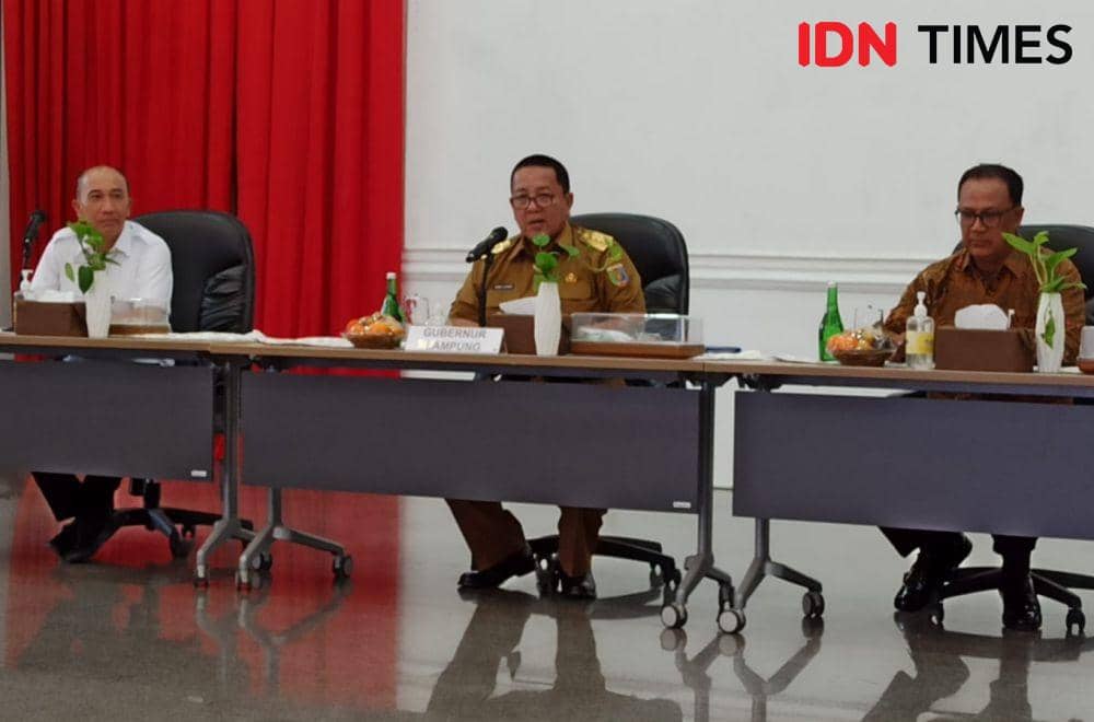 Konferensi pers capaian kinerja pembangunan Provinsi Lampung 2019-2023 di Mahan Agung, Senin (8/5/2023). (IDN Times/Tama Yudha Wiguna).