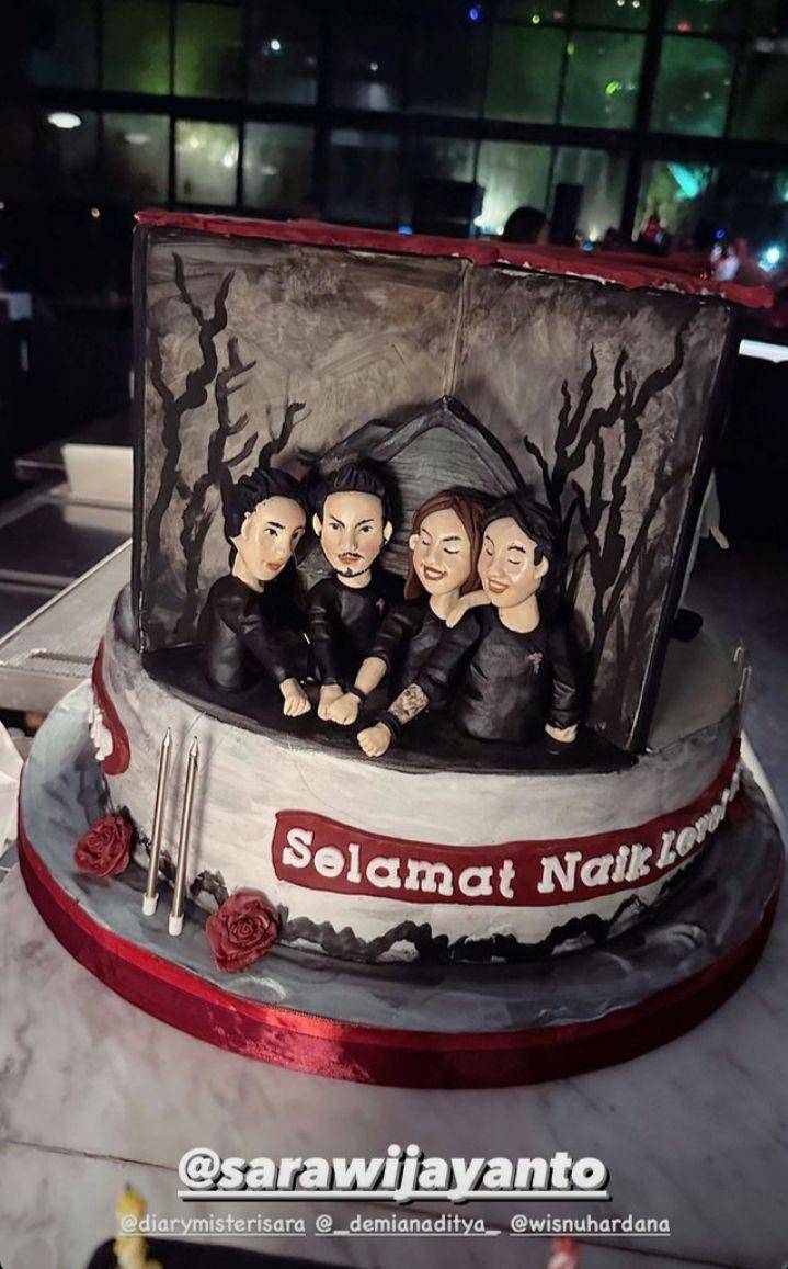 potret ultah ke-44 Sara Wijayanto (instagram.com/fadi.iskandar)