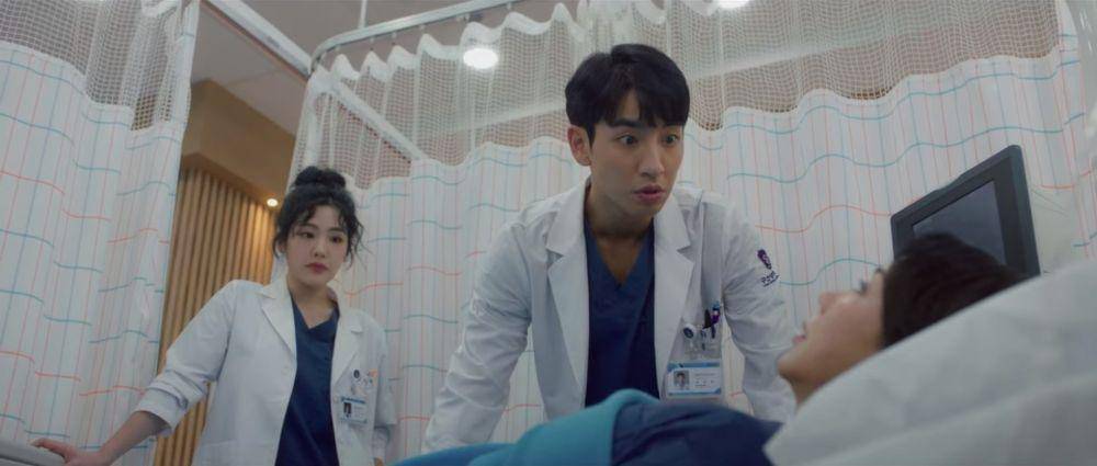 Jo A Ram dan Song Ji Ho di drama Doctor Cha (Dok. Netflix/Doctor Cha)