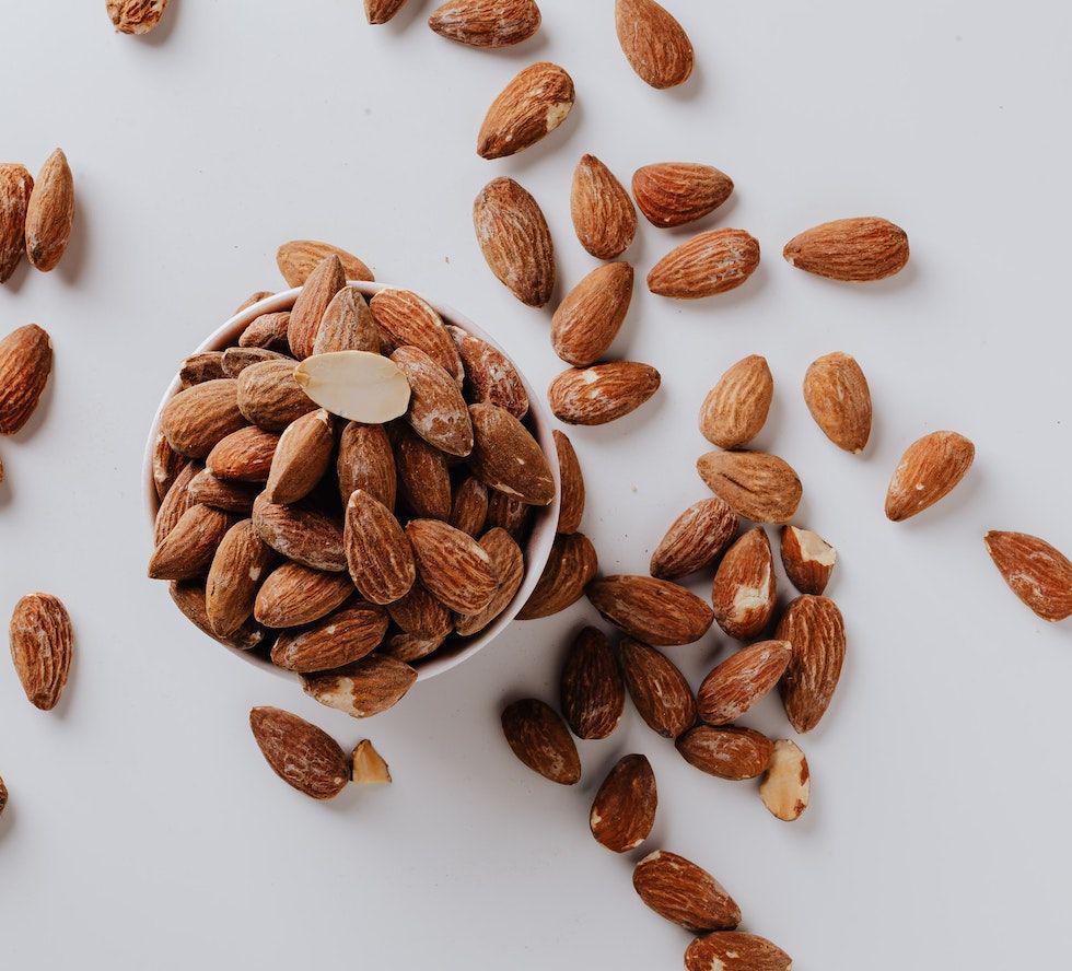 5 Fakta Nutrisi pada Kacang Almond, Mencegah Penyakit Vital