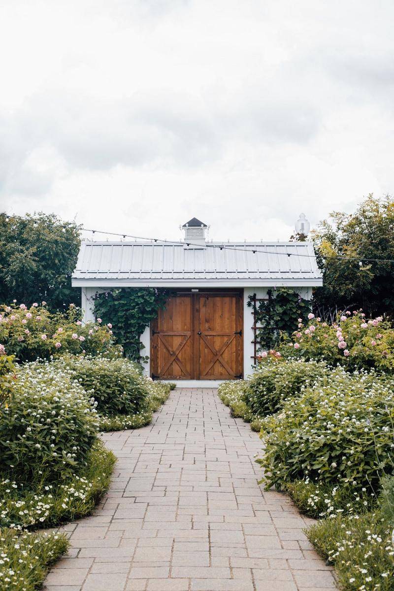 inspirasi rumah farm house (unsplash.com/anneshel24)