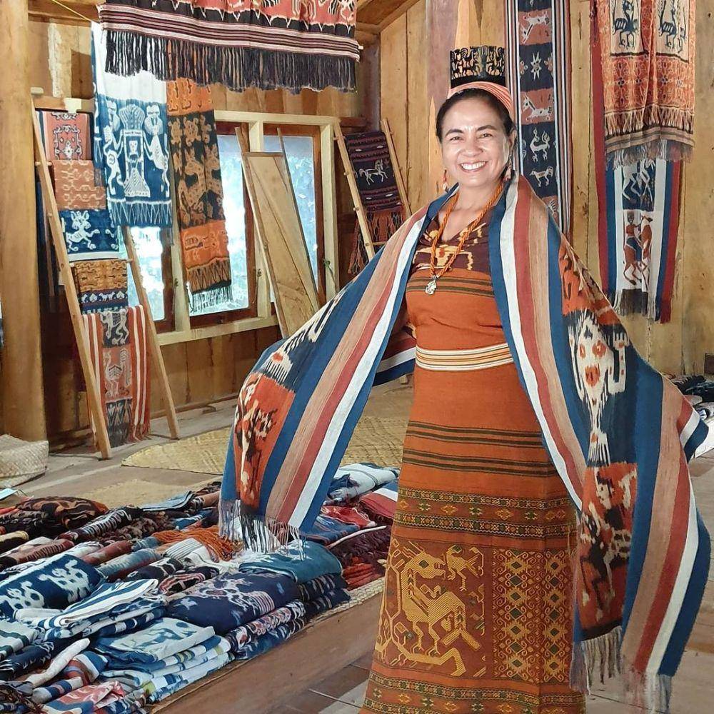 kain tenun Sumba Timur di Kampung Raja Prailiu (instagram.com/rihimarselina)