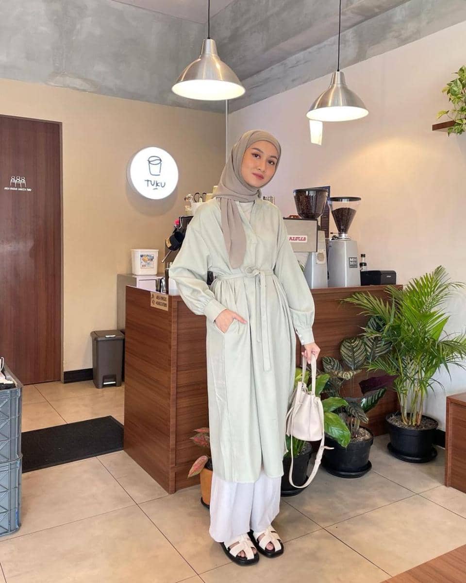 ide mix and match celana ala Inas Rana (instagram.com/inasrana)