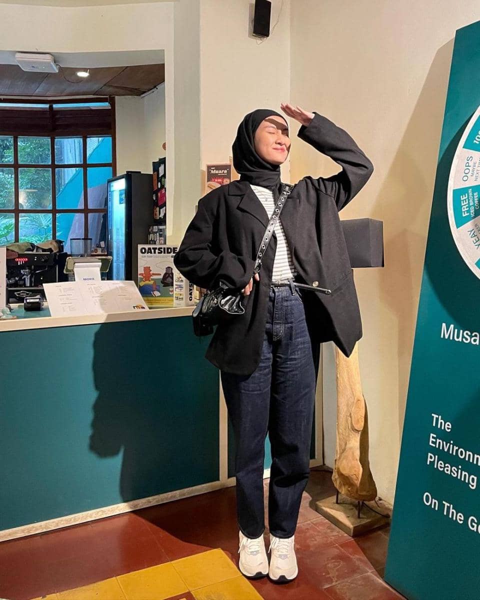 ide mix and match celana ala Inas Rana (instagram.com/inasrana)