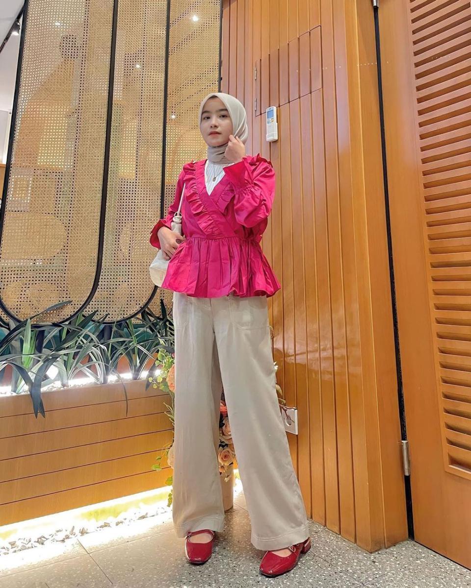 Potret OOTD (Instagram.com/bbyjiangel_)