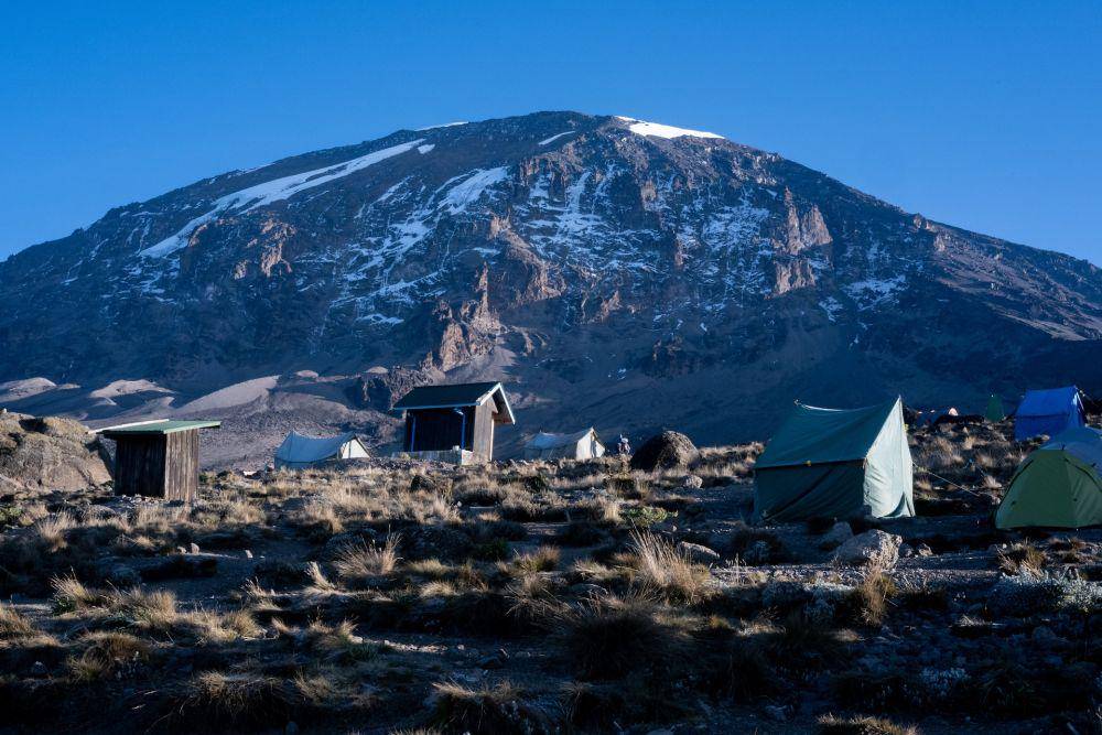 Kilimanjaro (unsplash.com/Daniel Vargas)