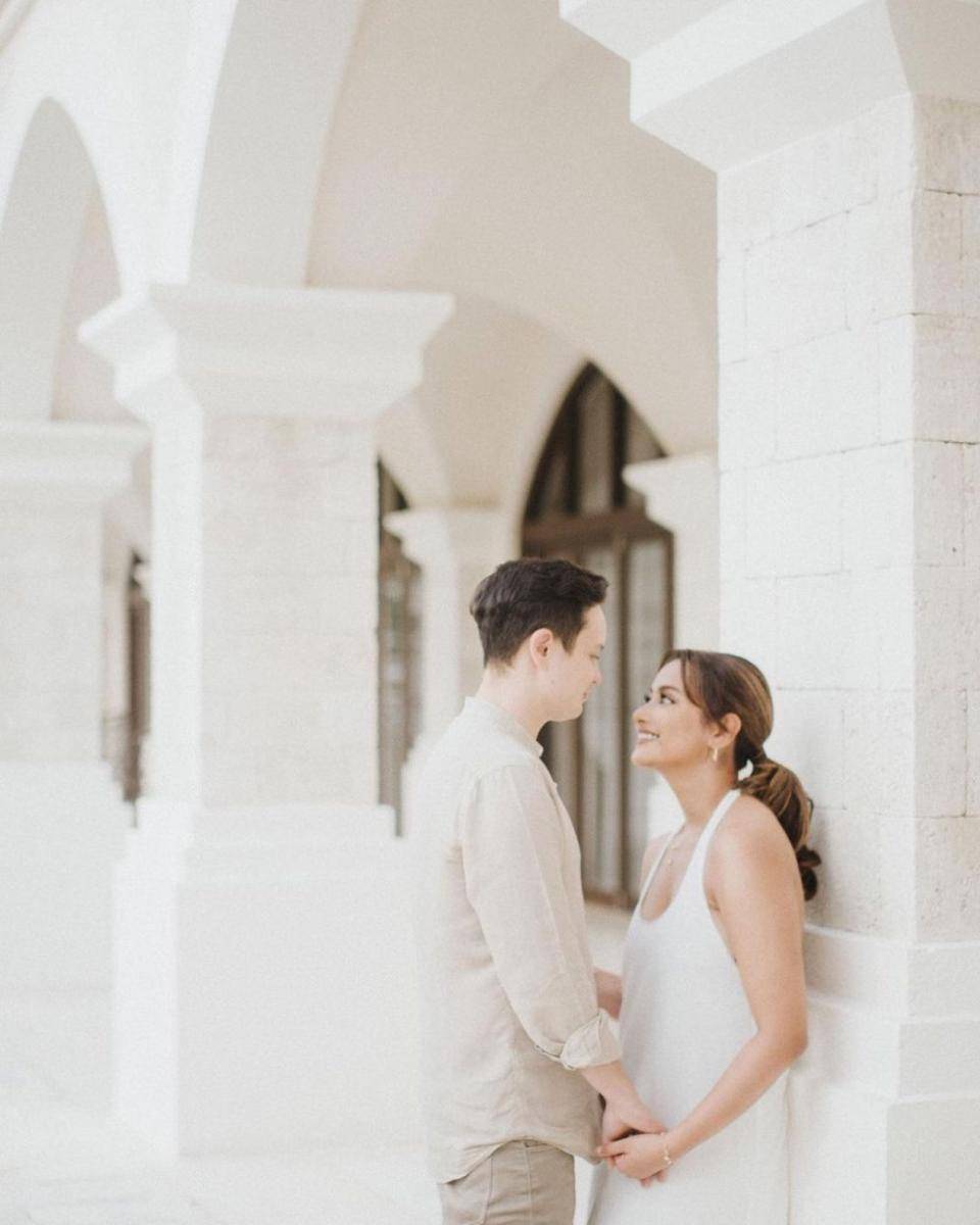 potret Amanda Khairunnisa dan suami (instagram.com/akhairunnisa)