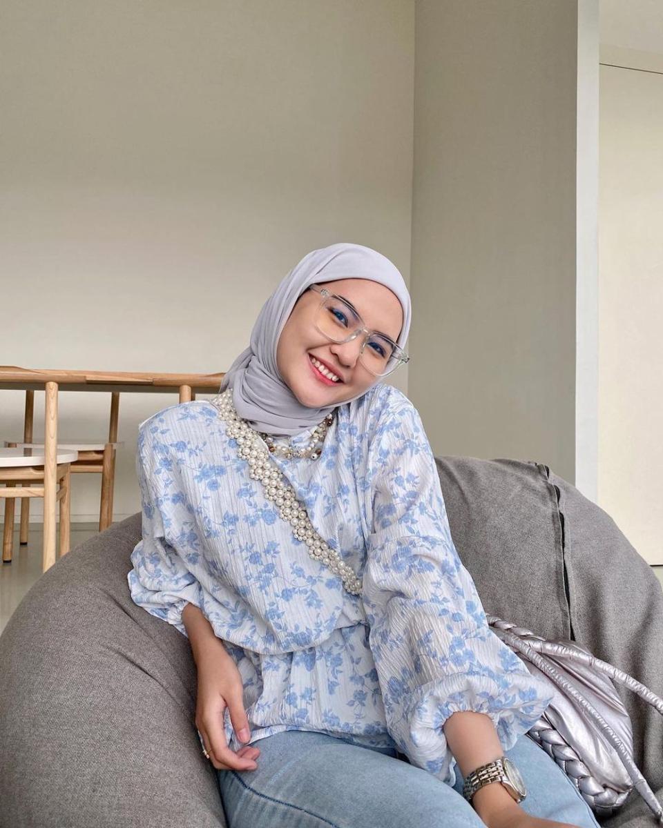 potret outfit ala Intan Ghazella (instagram.com/intanghazll_)