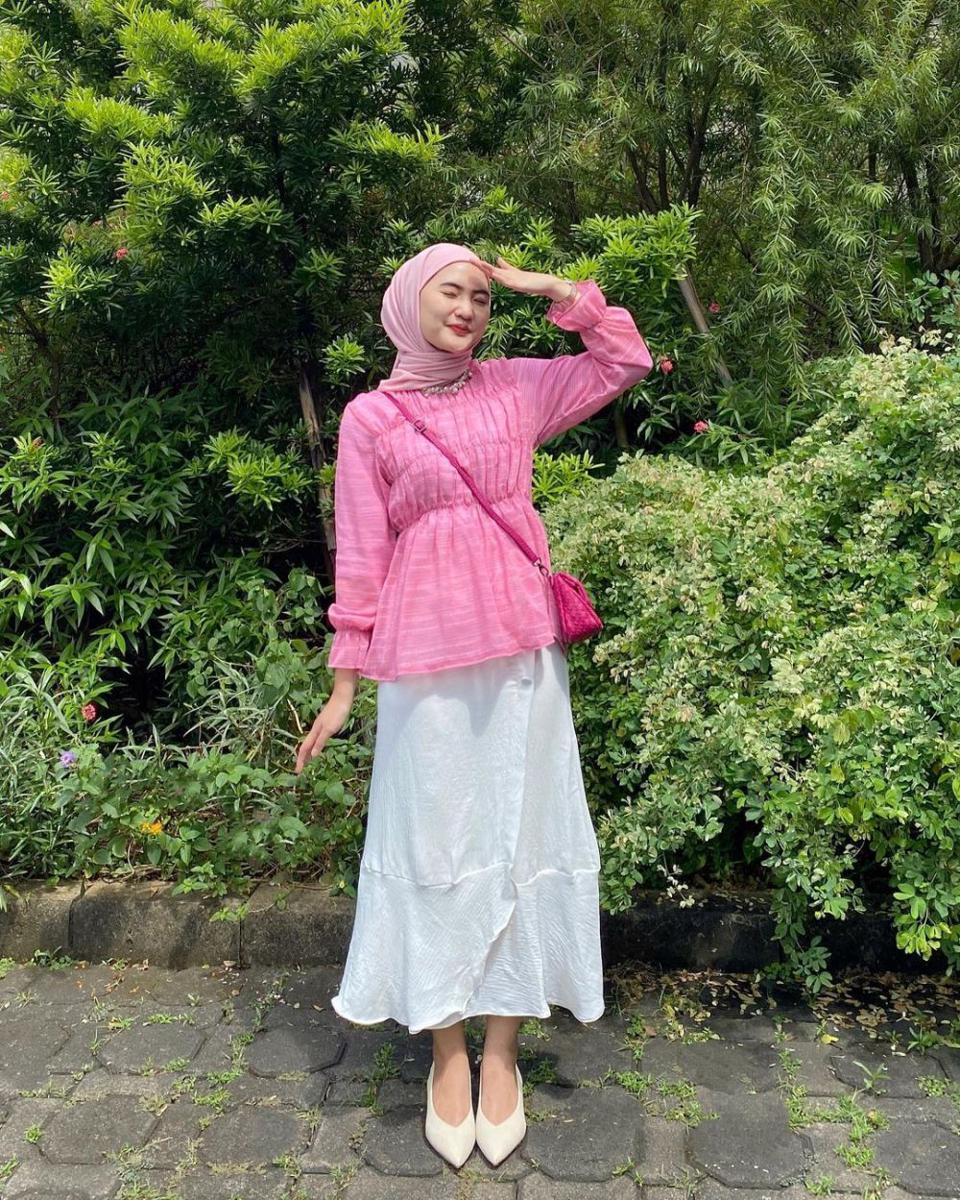 potret outfit ala Intan Ghazella (instagram.com/intanghazll_)