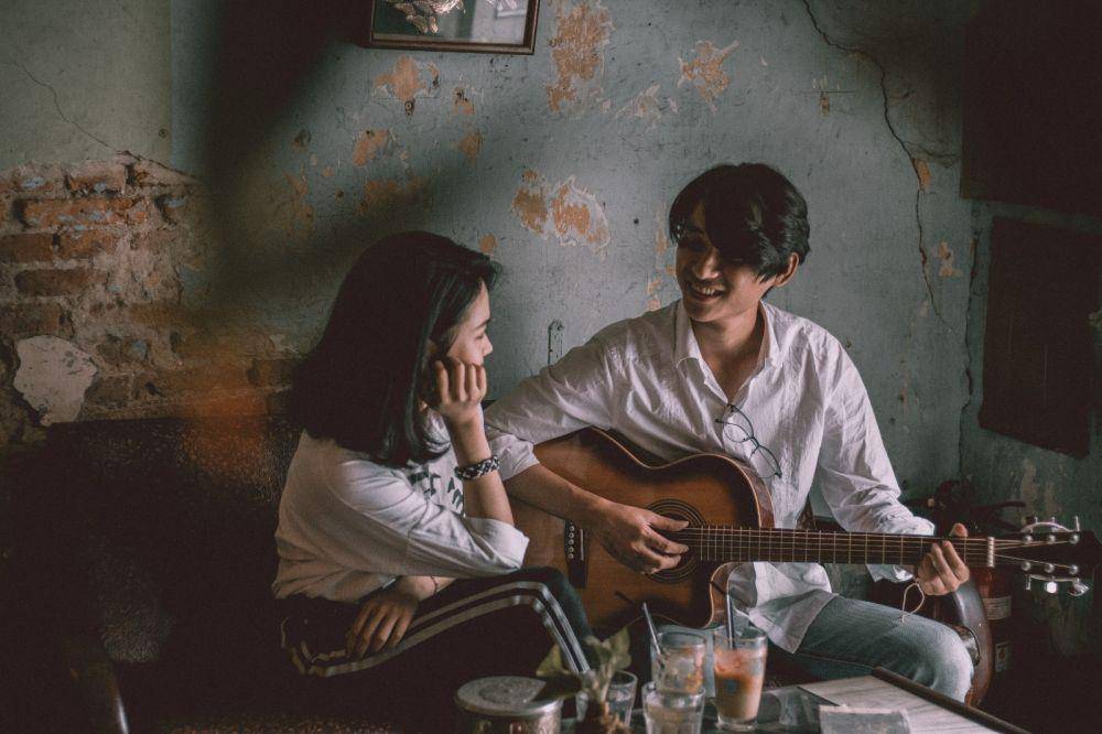ilustrasi tanda cowok cinta dengan tulus (pexels.com/Mẫnn Quang)