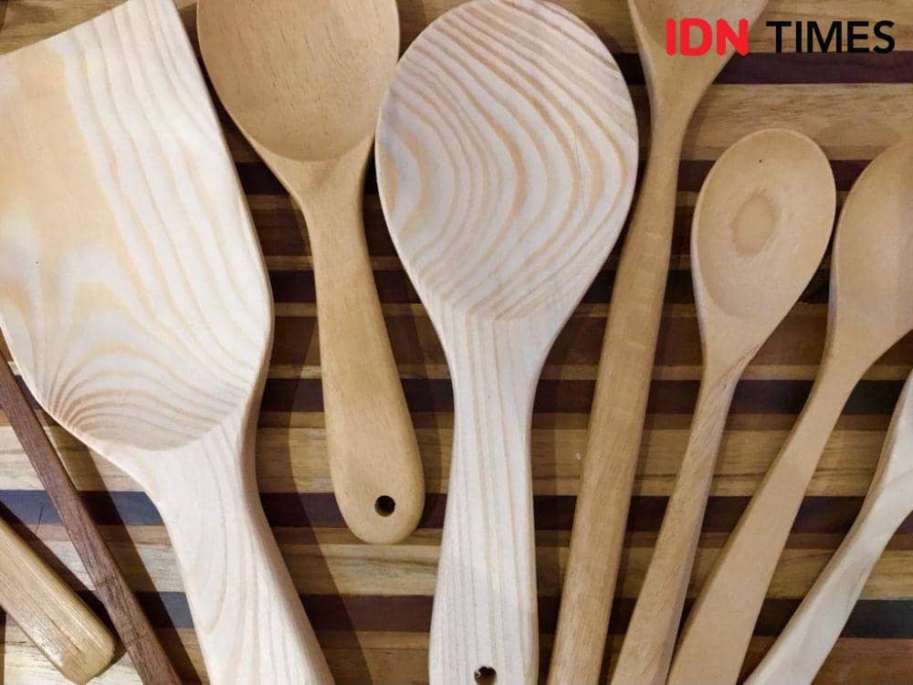 Produk UMKM The Scraft saat pameran di Semarang (IDN Times/Dhana Kencana)