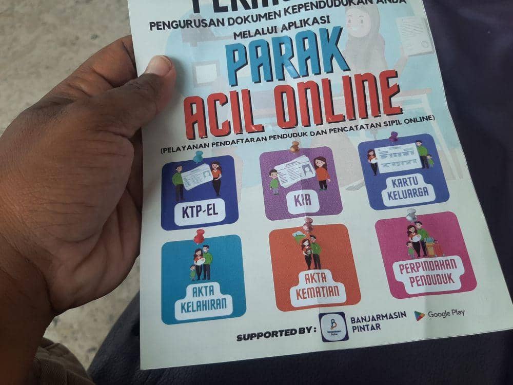 Brosur yang sekarang diedarkan Disdukcapil sa aplikasi Parak Acil.