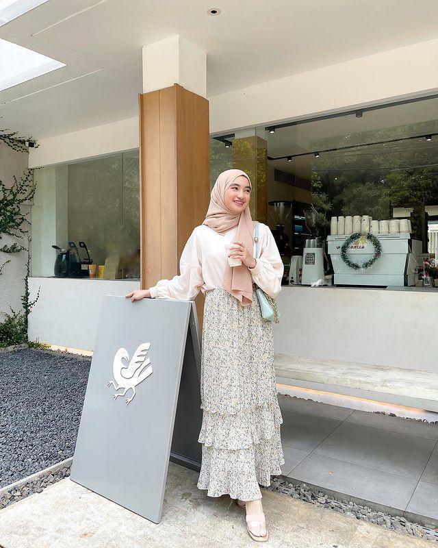 Ide ootd ala Olivia Finda (instagram.com/oliviafindas)