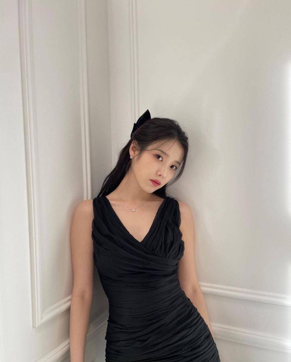 potret IU (instagram.com/dlwlrma)