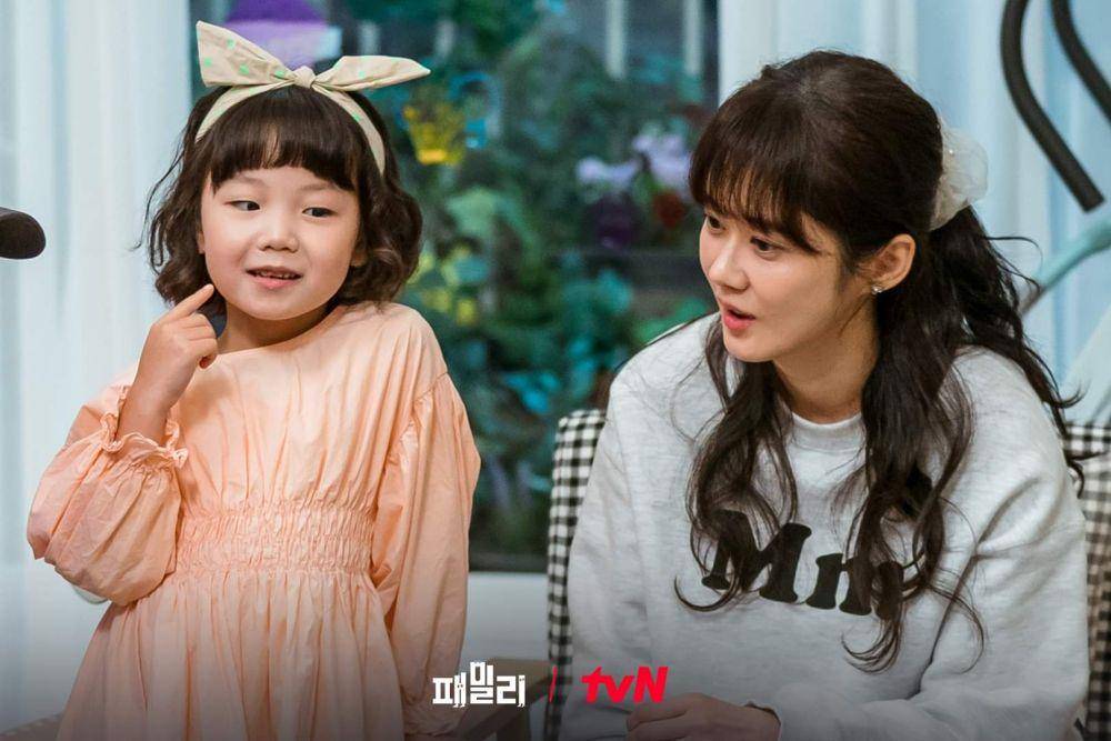 Shin Soo Ah dan Jang Nara di Family: The Unbreakable Bond (dok. tvN/Family: The Unbreakable Bond)