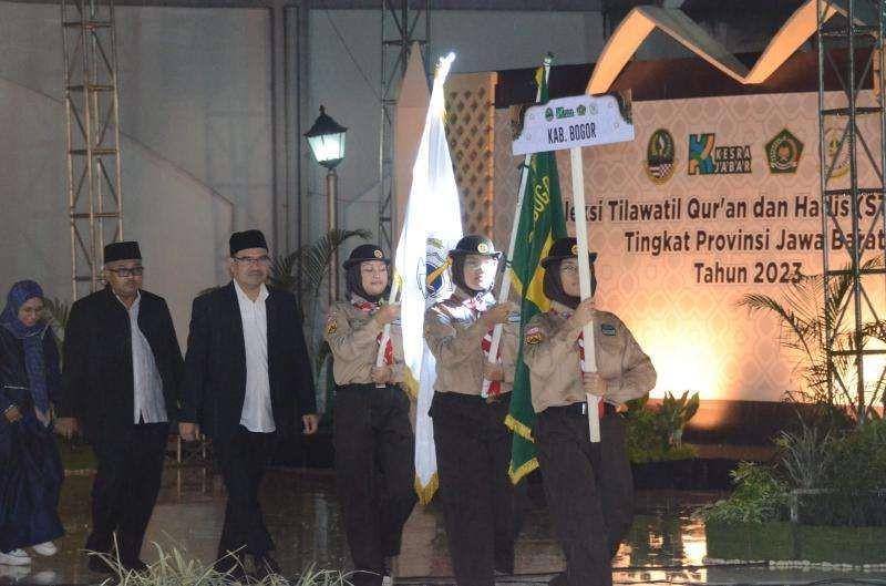 Pembukaan STQH XVIII tahun 2023 tingkat Jabar berlangsung hari ini, Ahad (7/5), di Plaza Pusdai Jawa Barat, Kota Bandung (Dok. Pemprov Jawa Barat)