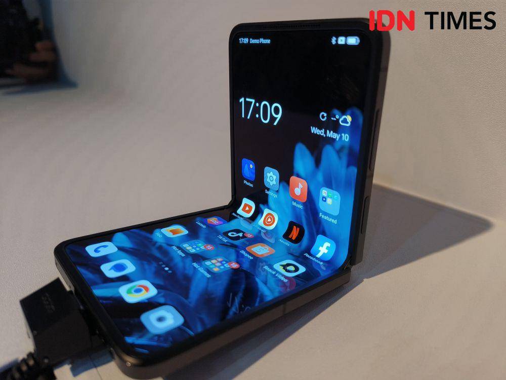 OPPO Find N2 Flip (dok. IDN Times/Fatkhur Rozi)