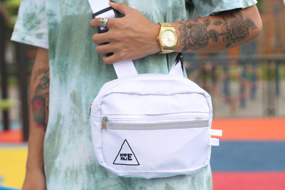 7 Rekomendasi Mini Bag Unisex, Cocok buat Nonton Konser