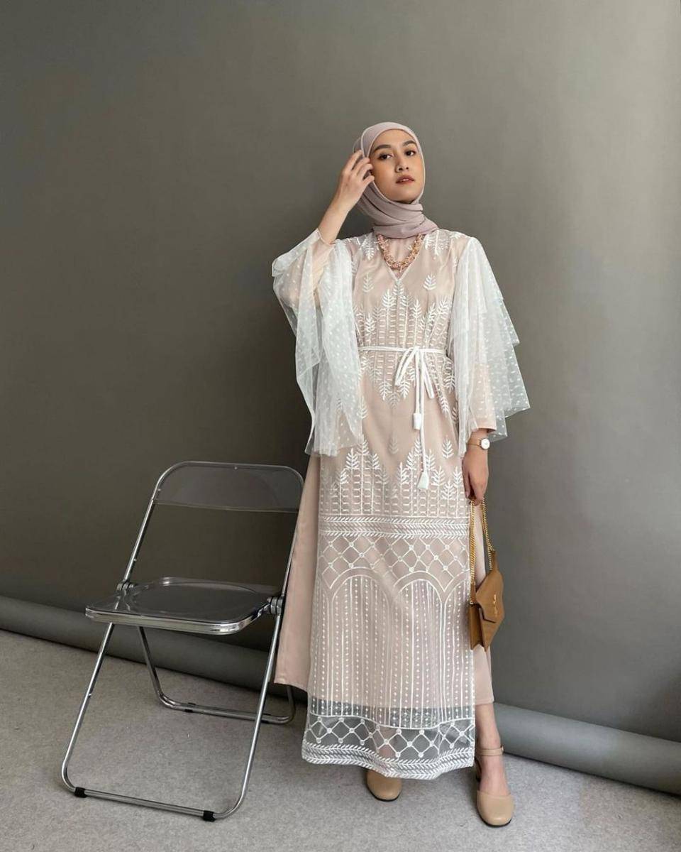 inspirasi outfit kondangan hijab yang anggun nan elegan (instagram.com/inasrana)