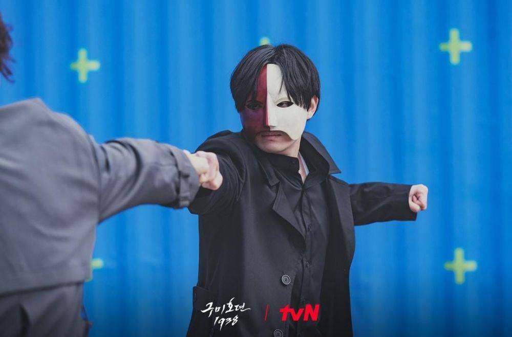 Ryu Kyung Soo di drama Tale of the Nine Tailed 1938 (instagram.com/tvn_drama)