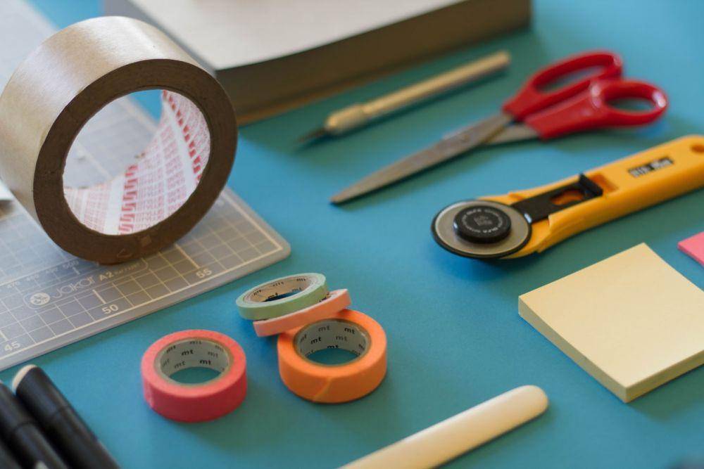 bahan-bahan DIY (unsplash.com/Jo Szczepanska)