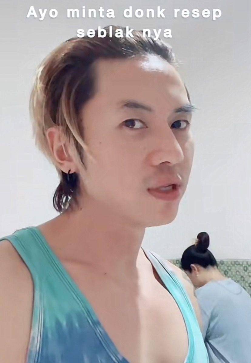 Rafael Tan digadang jadi duta seblak (Instagram.com/rafael_1616)
