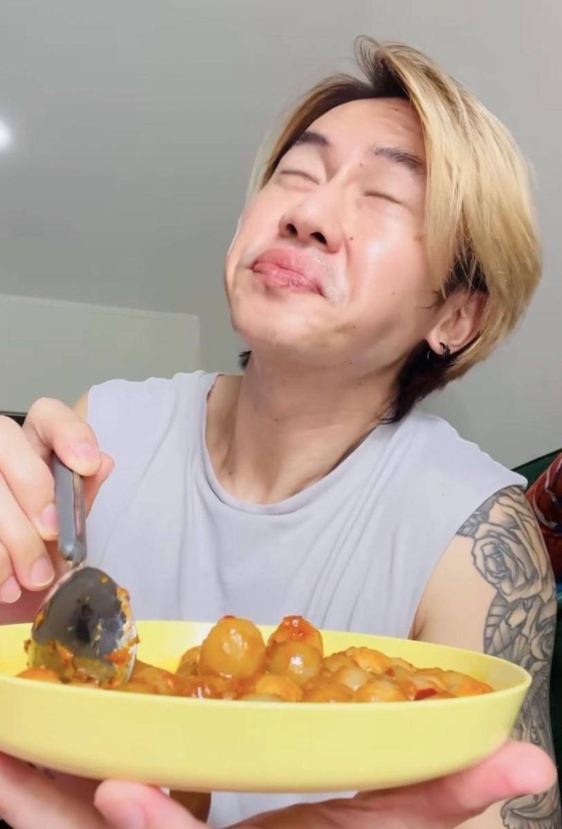 Rafael Tan digadang jadi duta seblak (instagram.com/rafael_1616)