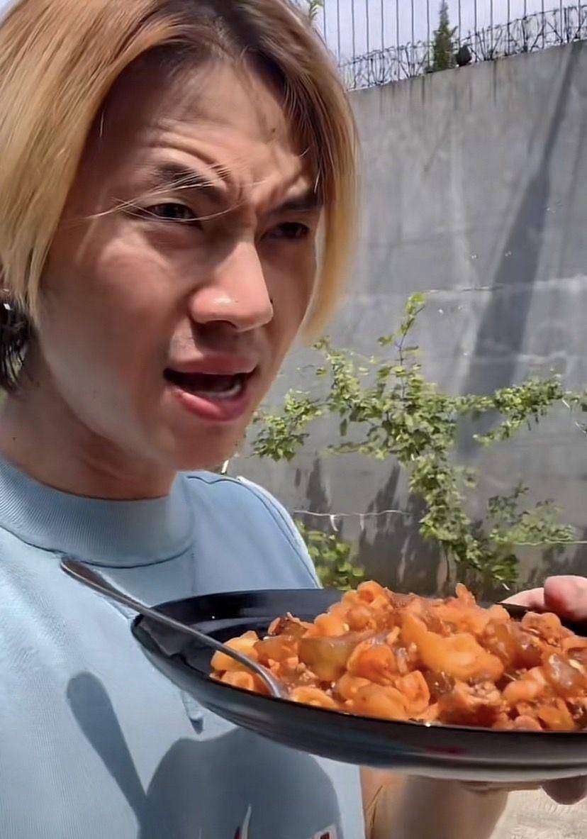Rafael Tan digadang jadi duta seblak (instagram.com/rafael_1616)