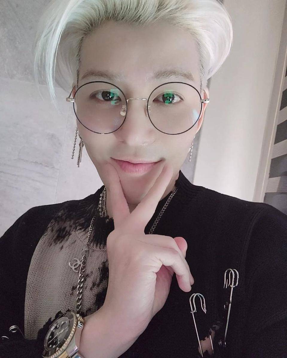 Kang Sung Hoon eks SECHSKIES (instagram.com/kang.s.h.0222)