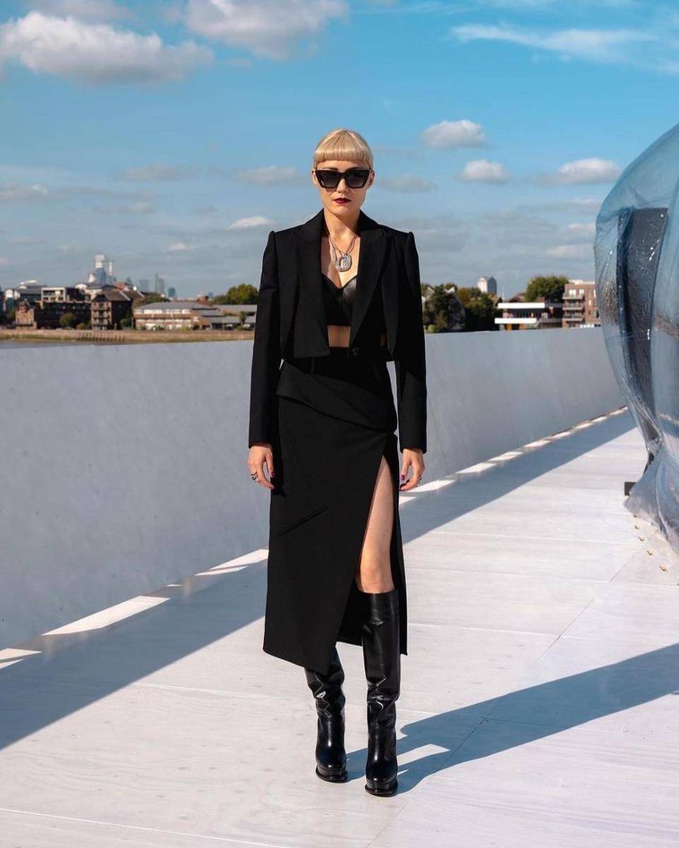fashion style ala Pom Klementieff (instagram.com/ pom.klementieff)