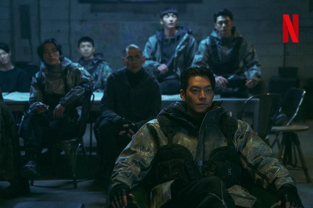 still cuts drama Black Knight (instagram.com/netflixkr)