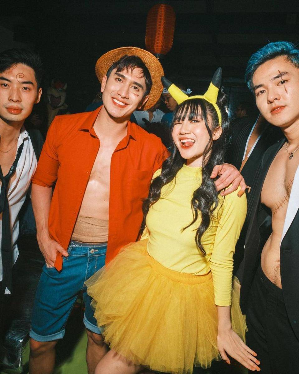 potret Verrell Bramasta cosplay jadi Luffy One Piece dan Febby Rastanty jadi Pikachu (instagram.com/bramastavrl)