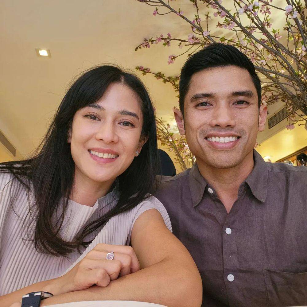 potret Dian Sastrowardoyo dan suami (instagram.com/therealdisastr)
