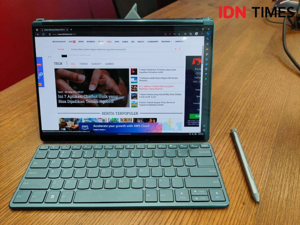 Lenovo Yoga Book 9i (dok. IDN Times/Fatkhur Rozi)