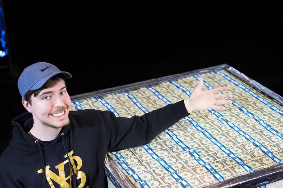 7 Fakta Youtuber MrBeast yang Giveaway Rp1,4 M ke 10 Orang