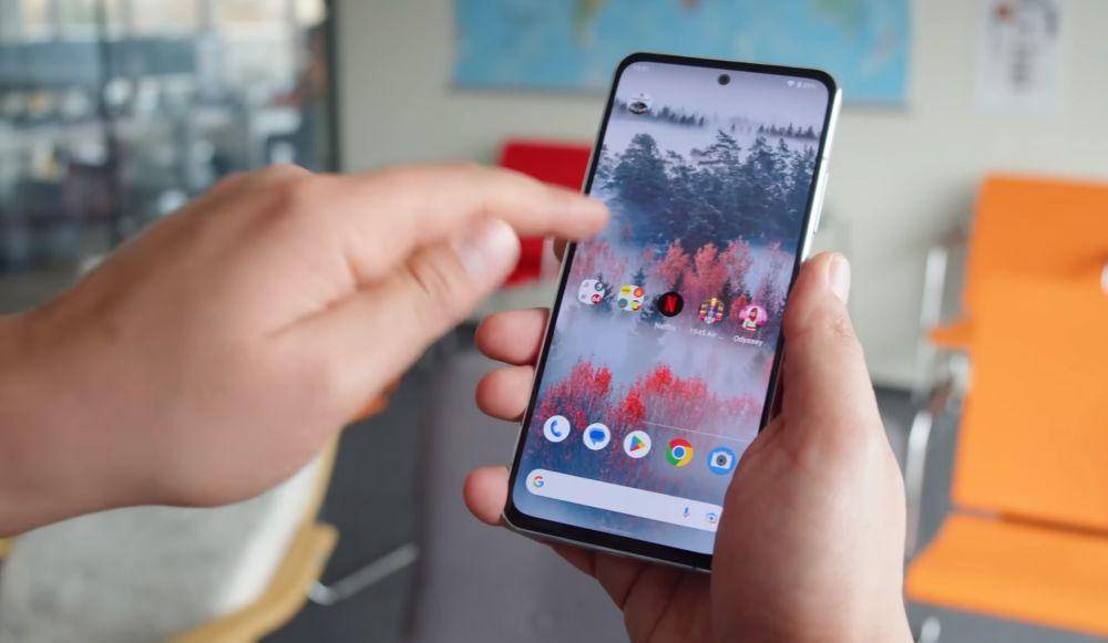 potret Nokia X30 (dok. youtube.com/GSMArena Official)