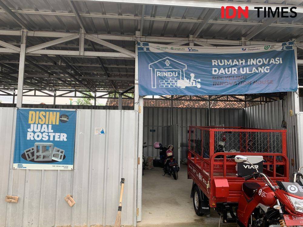 Rumah Inovasi Daur Ulang Pulau Pasaran. (IDN Times/Rohmah Mustaurida)