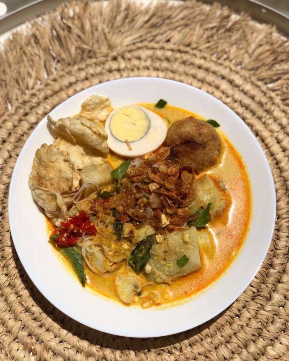 Laksa Bogor (instagram.com/dapurumi.foods)