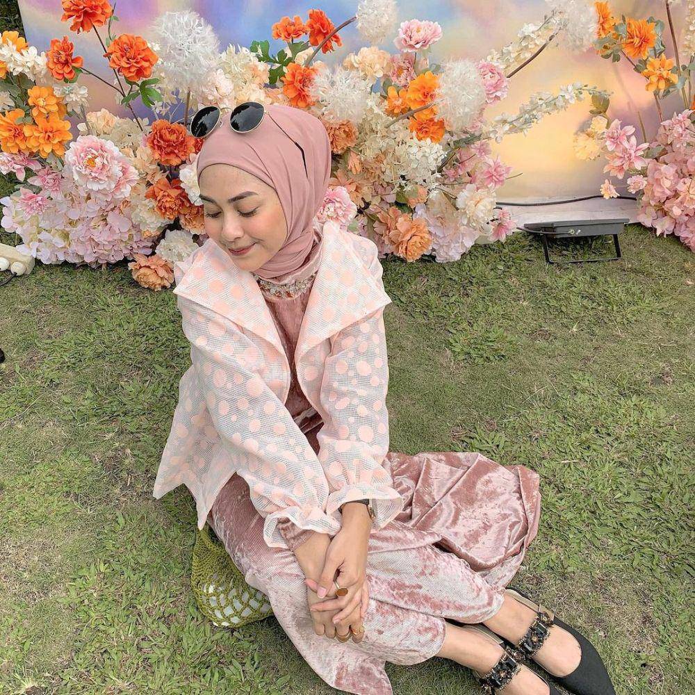 style kondangan selebgram Dianty Annisa (instagram.com/diantyy.a)