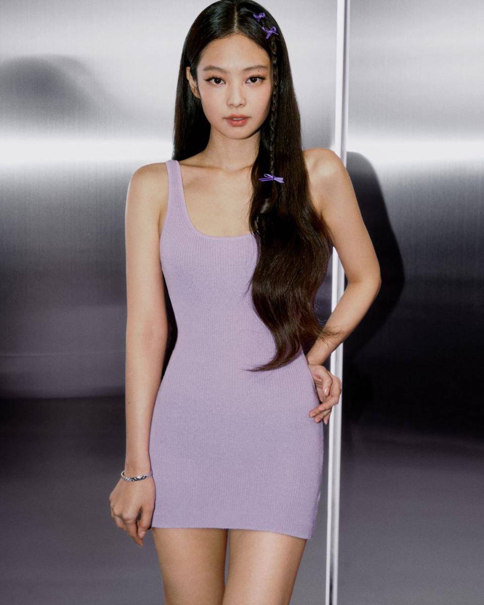 Jennie BLACKPINK di Jennie Calvin Klein Launch (Twitter.com/CalvinKlein)
