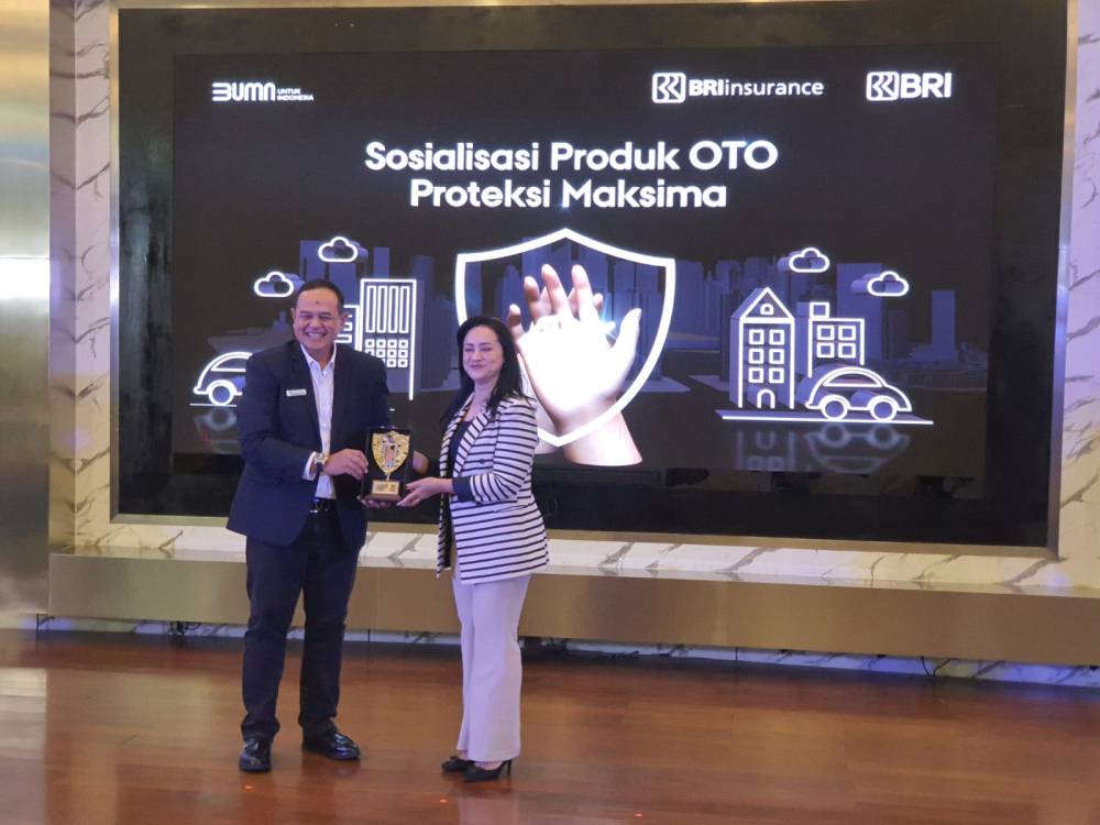 BRI Insurance melakukan sosialisasi produk terbarunya, yaitu OTO Proteksi Maksima, yang dikhususkan untuk nasabah prioritas BRI di Kantor Pusat BRI, Jakarta Pusat, Senin (8/5/2023). (Dok. BRI)
