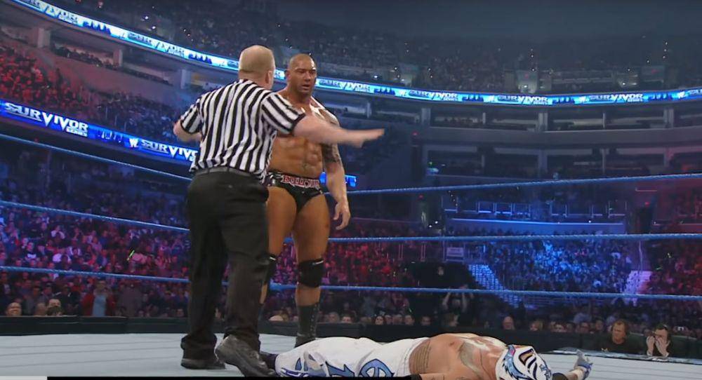 Dave Bautista saat berkarir di dunia gulat profesional WWE. (YouTube.com/WWE)